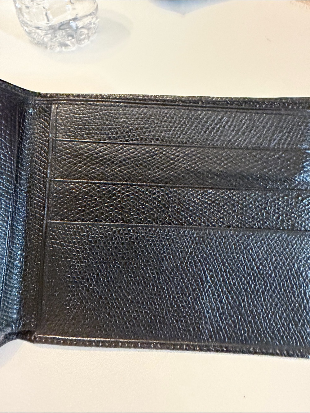 Burberrys Black Leather Men's Wallet with Gold Logo Plaque - Picture 6 of 10